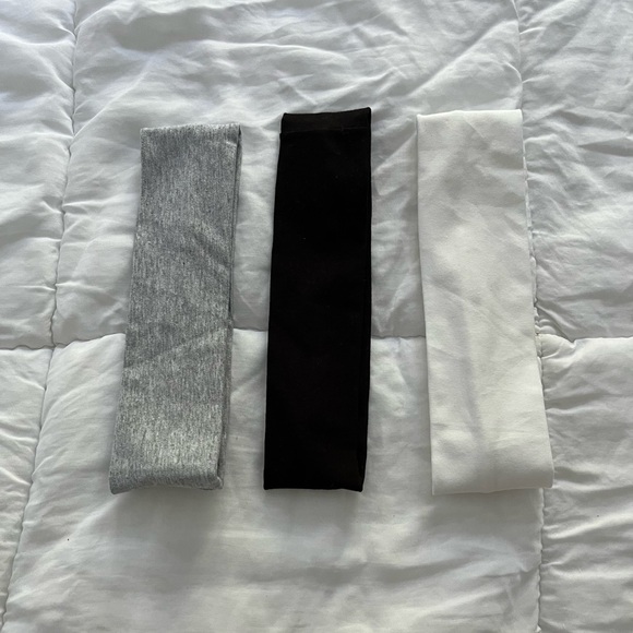 Lot of three Headband - Picture 1 of 1